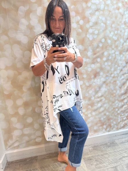 ID Calligraphy Monchrome Tunic