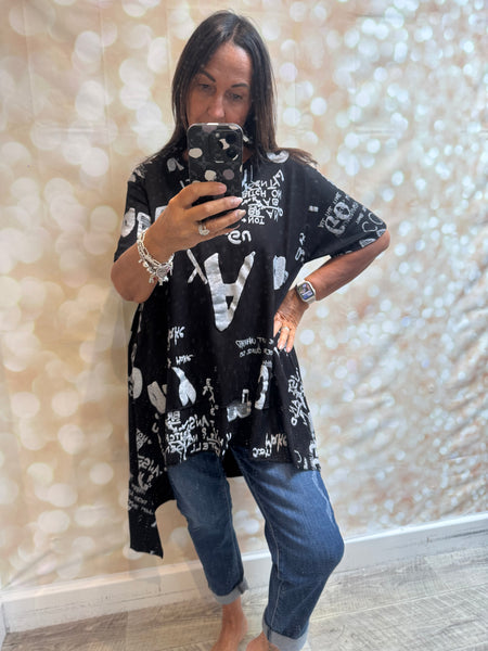ID Calligraphy Monchrome Tunic