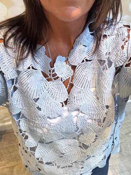 Shell Cut Out Top