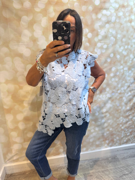 Shell Cut Out Top